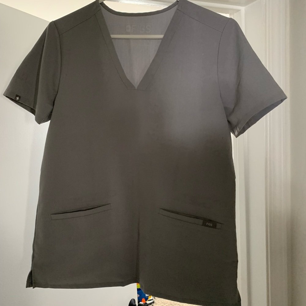 Grey figs scrub top
